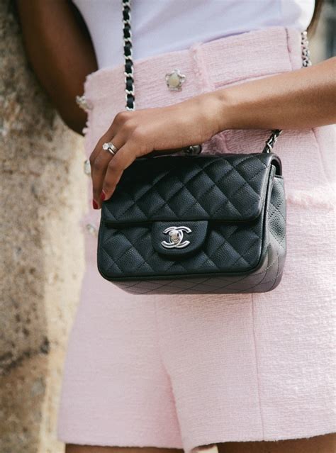 mini square bianca chanel|2021.